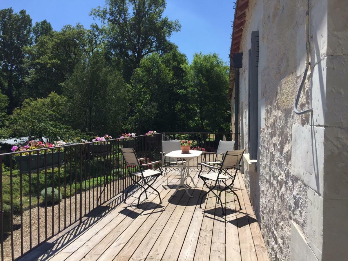 Le Moulin Du Bourg Otel Epeigne-les-Bois Dış mekan fotoğraf